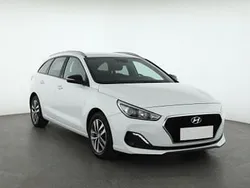 Biały Używany 2018 Hyundai i30 Kombi | 41 999 zł (Dobra cena)