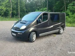 Czarny Używany 2003 Opel Vivaro Van | 10 000 zł (Dobra cena)