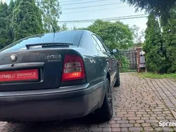 Grafitowy Używany 2009 Skoda Octavia Tour Sedan/Limuzyna | 9999 zł (Dobra cena)