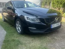 Czarny Używany 2017 Volvo V60 Kombi | 43 000 zł