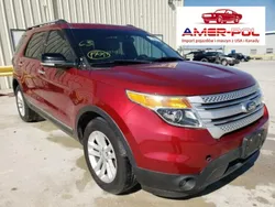 Czerwony Używany 2014 Ford Explorer XLT SUV | 64 000 zł