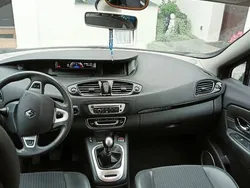 Bordowy Używany 2012 Renault Mégane III Minivan | 19 500 zł (Uczciwa cena)