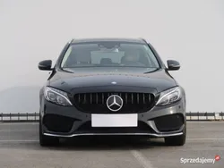 Czarny Używany 2016 Mercedes C200 Kombi | 87 999 zł (Uczciwa cena)