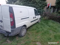 Biały Używany 2009 Fiat Doblò Minivan | 6000 zł (Dość drogi)