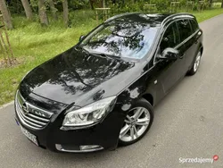Czarny Używany 2010 Opel Insignia Cosmo Kombi | 18 500 zł (Uczciwa cena)
