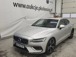 Srebrny (metalik) Używany 2019 Volvo S60 Sedan/Limuzyna | 115 000 zł (Dobra cena)