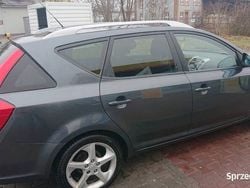 Używany 2008 Kia Ceed Kombi | 15 500 zł (Uczciwa cena)