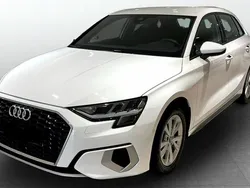 Biały (metalik) Używany 2023 Audi A3 Advanced Plus Hatchback | 120 000 zł (Dość drogi)