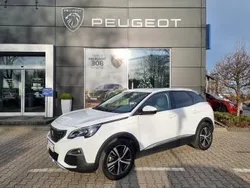 Biały Używany 2017 Peugeot 3008 Allure | 65 900 zł (Dość drogi)