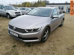 Srebrny (metalik) Używany 2017 VW Passat Sedan/Limuzyna | 50 900 zł (Dobra cena)