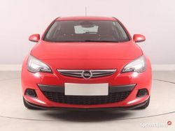 Czerwony Używany 2012 Opel Astra Coupe | 22 499 zł (Uczciwa cena)