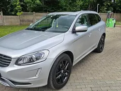 Srebrny Używany 2017 Volvo XC60 SUV | 97 900 zł (Super Cena)