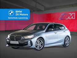 Szary skyscraper m metalizowany Używany 2023 BMW 118 Shadowline Hatchback | 124 900 zł