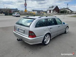Srebrny Używany 1998 Mercedes 220 Kombi | 9000 zł