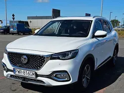 Biały Używany 2022 MG EHS Luxury SUV | 75 000 zł