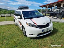 Używany 2015 Toyota Sienna XLE Minivan | 95 000 zł