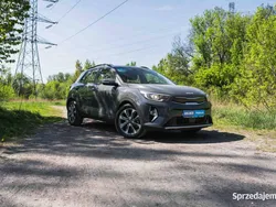 Szary Używany 2022 Kia Stonic SUV | 71 999 zł (Uczciwa cena)