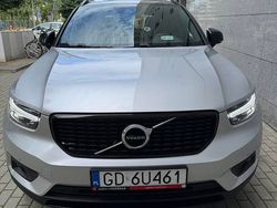 Używany 2019 Volvo XC40 R-Design SUV | 112 900 zł (Uczciwa cena)
