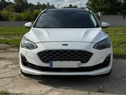 Biały Używany 2019 Ford Focus Vignale Kombi | 46 000 zł (Uczciwa cena)