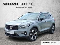 Szary Używany 2025 Volvo XC40 SUV | 186 000 zł (Drogi)