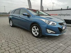 Niebieski Używany 2013 Hyundai i40 Kombi | 33 800 zł (Uczciwa cena)