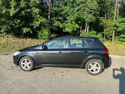 Czarny Używany 2007 Kia Ceed 2 Hatchback | 7500 zł (Dobra cena)