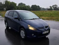 Szary Używany 2006 Mitsubishi Grandis Minivan | 11 900 zł
