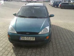 Zielony (metalik) Używany 2000 Ford Focus Sedan/Limuzyna | 2300 zł