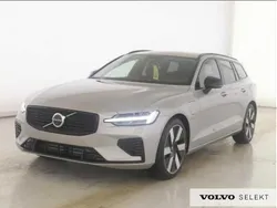 Srebrny Używany 2025 Volvo V60 Kombi | 214 900 zł