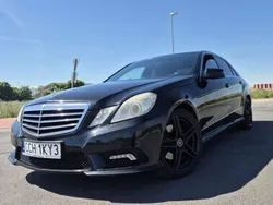 Czarny Używany 2012 Mercedes E220 Avantgarde Sedan/Limuzyna | 42 000 zł