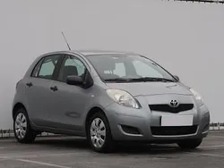 Szary Używany 2010 Toyota Yaris Hatchback | 15 999 zł (Dobra cena)