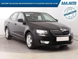 Czarny Używany 2015 Skoda Octavia | 48 999 zł (Uczciwa cena)