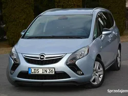 Niebieski Używany 2015 Opel Zafira Minivan | 37 900 zł (Uczciwa cena)