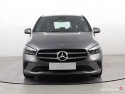 Szary Używany 2019 Mercedes B180 Minivan | 78 999 zł (Dobra cena)