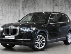 Black sapphire metallic metalizowany Używany 2021 BMW X7 Comfort Edition SUV | 274 900 zł (Uczciwa cena)