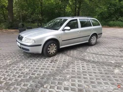Srebrny Używany 2009 Skoda Octavia Tour | 8900 zł (Dobra cena)