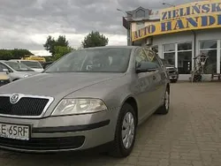 Beżowy Używany 2011 Skoda Octavia Kombi | 11 900 zł