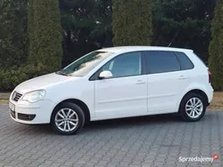 Biały Używany 2009 VW Polo Sedan/Limuzyna | 13 900 zł (Uczciwa cena)