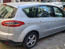 Srebrny Używany 2013 Ford S-MAX S Minivan | 33 500 zł (Uczciwa cena)