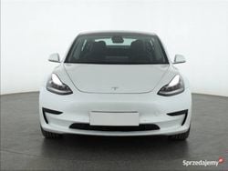 Biały Używany 2020 Tesla Model 3 Sedan/Limuzyna | 83 999 zł (Uczciwa cena)