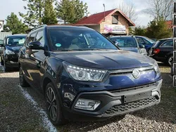 Niebieski ciemny (metalik) Używany 2018 Ssangyong XLV SUV | 54 900 zł