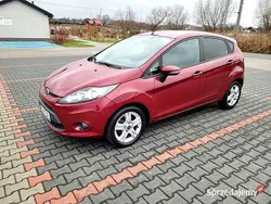 Bordowy Używany 2011 Ford Fiesta Hatchback | 19 900 zł (Uczciwa cena)