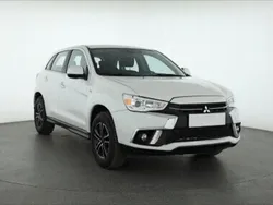 Biały Używany 2018 Mitsubishi ASX SUV | 53 999 zł (Dobra cena)
