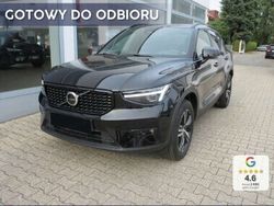 Czarny Nowe 2025 Volvo XC40 Plus SUV | 191 300 zł