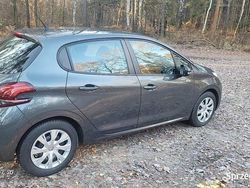 Grafitowy Używany 2016 Peugeot 208 Hatchback | 29 900 zł (Dość drogi)