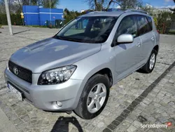 Srebrny Używany 2007 Toyota RAV4 SUV | 27 700 zł (Uczciwa cena)