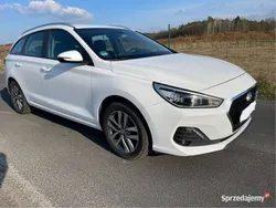 Biały Używany 2019 Hyundai i30 Premium Kombi | 40 900 zł (Uczciwa cena)