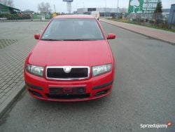 Czerwony Używany 2003 Skoda Fabia Hatchback | 6900 zł (Dość drogi)