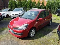Bordowy Używany 2005 Renault Clio III Hatchback | 8700 zł