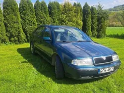 Zielony Używany 1999 Skoda Octavia Hatchback | 3150 zł (Uczciwa cena)